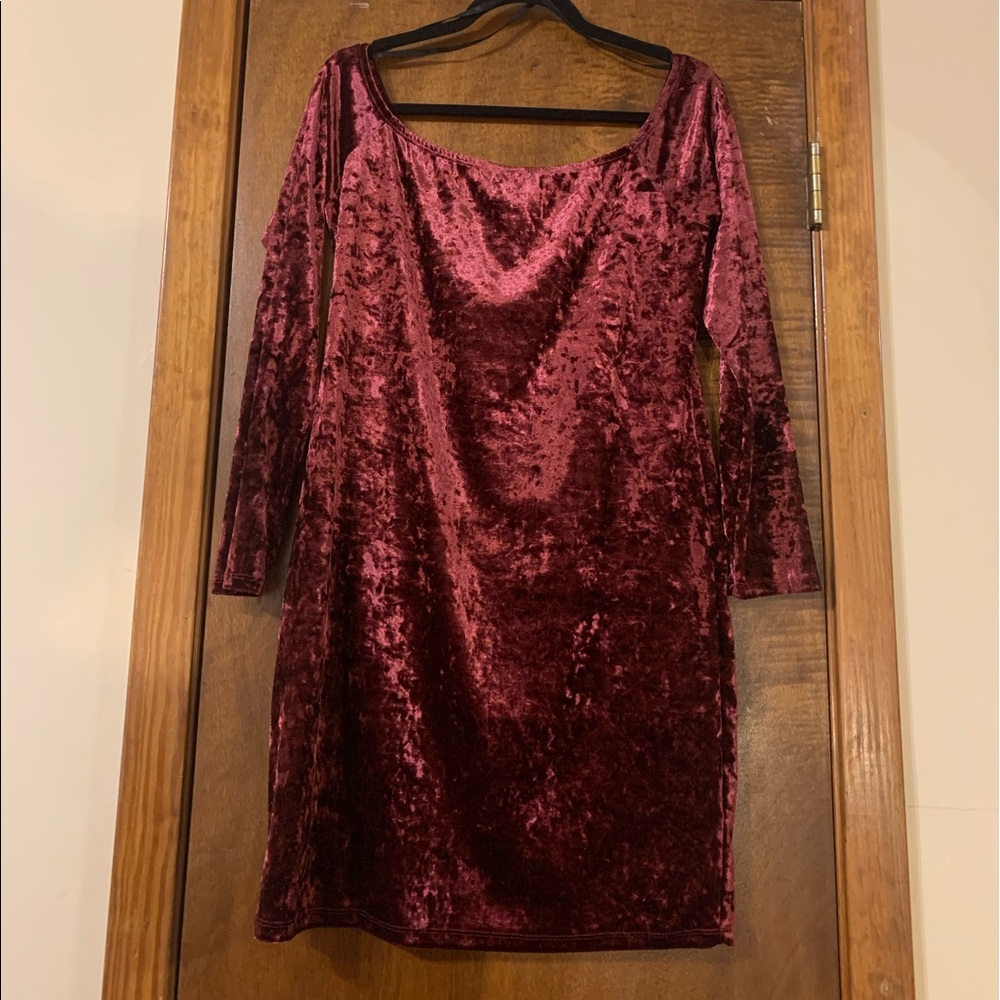 never worn was tried on a couple times around the house